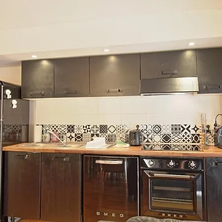 L'arena - Au Pied Des Arenes Apartment