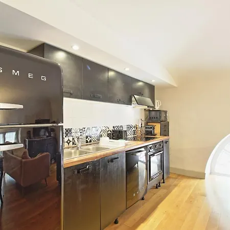 Apartment L'arena - Au Pied Des Arenes